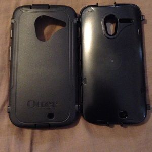 2 otter box iPhone 5-5s cases black beautiful