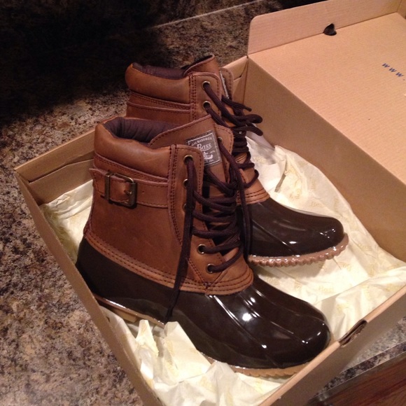 Bass Shoes - BRAND NEW!! G. H. BASS Waterproof Duck Boot 🍂