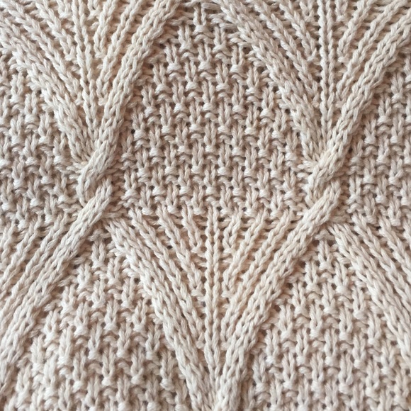 Sweater - Picture 4 of 4