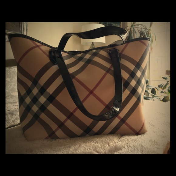 💯Authentic Burberry Nova Tote Bag