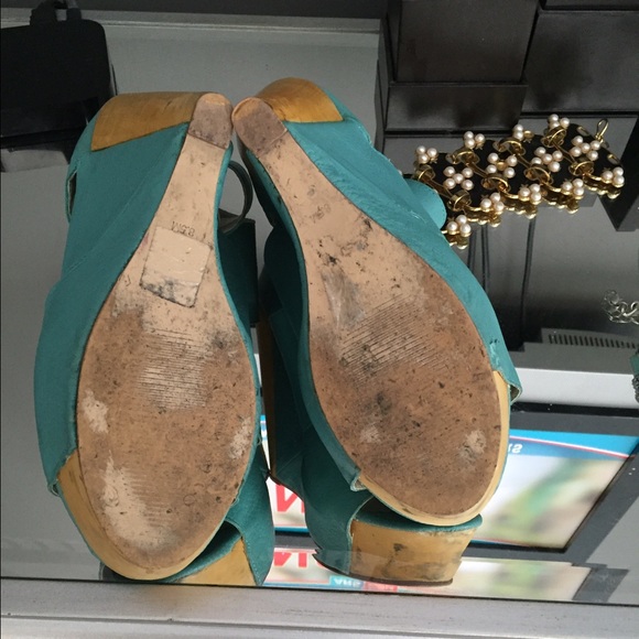 Messeca Coraline Turquoise Wedge Booties - Picture 4 of 4