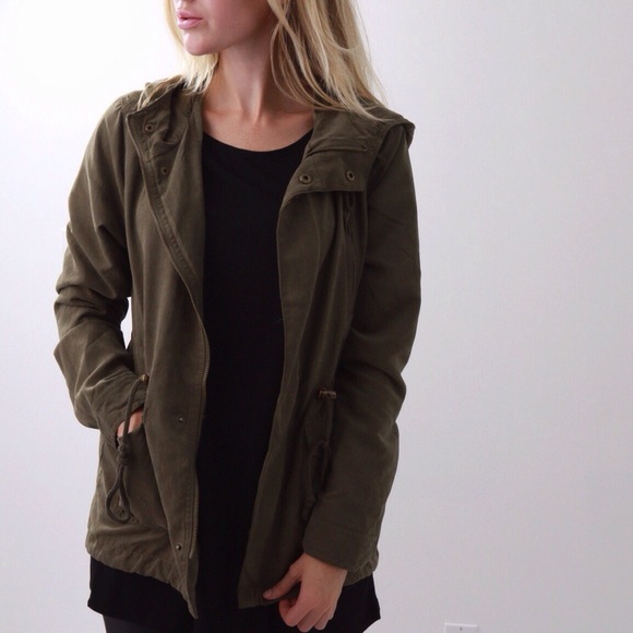 Soho Utility Jacket | Olive - Picture 2 of 4
