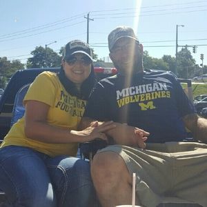 Meet your Posher, Casey