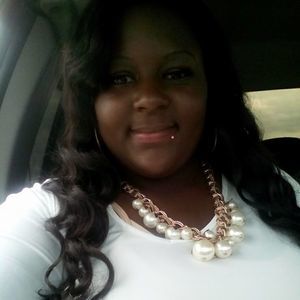 Meet your Posher, Roshundra