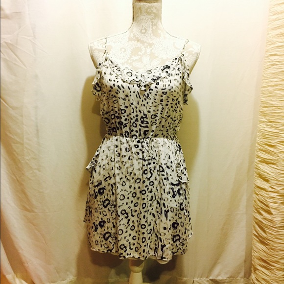 🌺B1G1🌺 sleeveless pocket dress & elastic waist - Picture 1 of 3