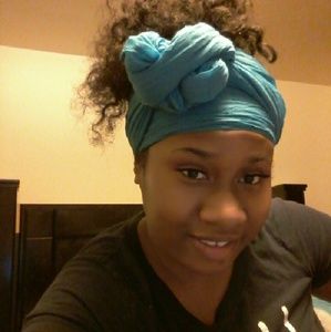 Meet your Posher, Mia