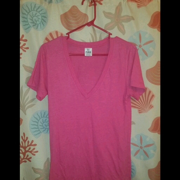 Vs pink shirt