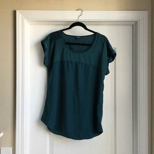 Express green t-shirt