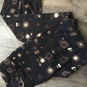 LuLaRoe camera black leggings.  OS *Unicorn*