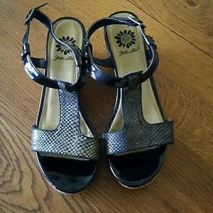 Adorable wedges from boutique. Size 7 1/2