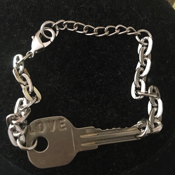 Never ending bracelet