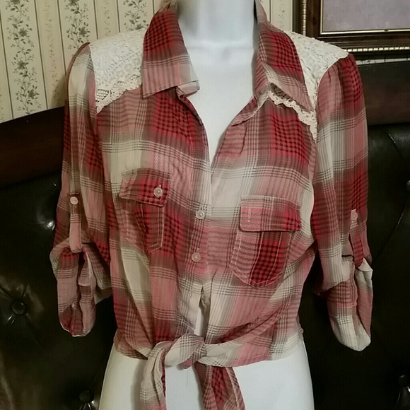Junior xl shirt