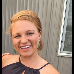 Meet your Posher, Brooke