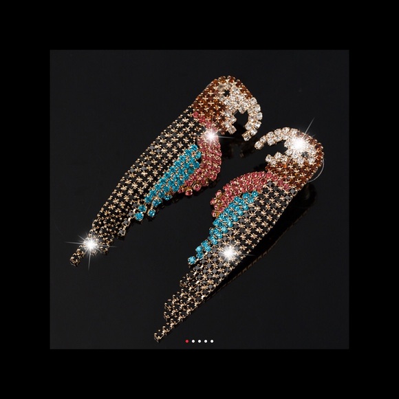 Rhinestone parrot dangle earrings - Picture 4 of 4