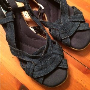 Comfy Denim Sandals. Size 8 1/2. Must be Bundled