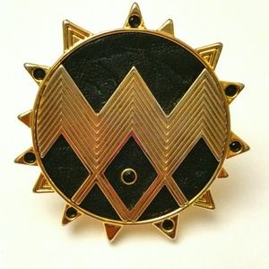 EMBELLISHED HOUSE of HARLOW STATEMENT RING