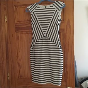 Cache daydress. Perfect for a formal event