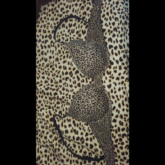 Leopard bra