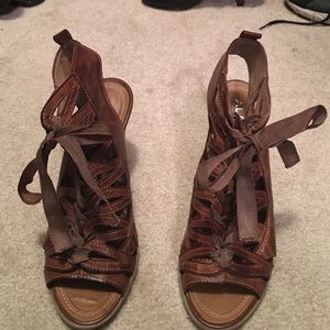 ALDO LACE UP OPEN TOE SWINGBACK BOOTIES