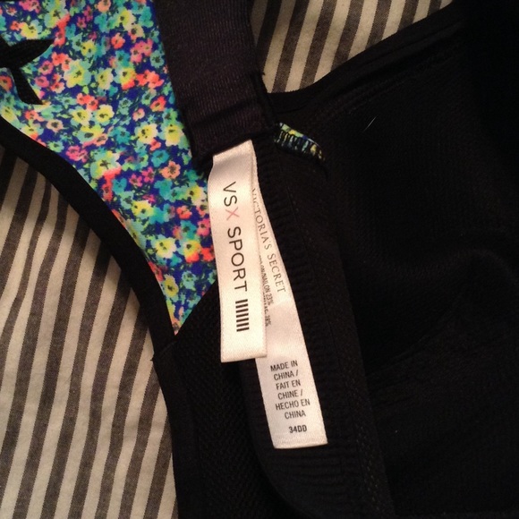 SOLD Knockout Bra NWOT - Picture 3 of 3