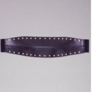 1 hr sale💋! Bebe Wide Stud Belt Black/Gold