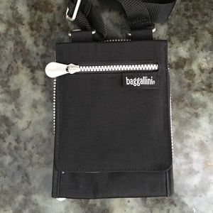 Baggallini rare special edition crossbody pouch