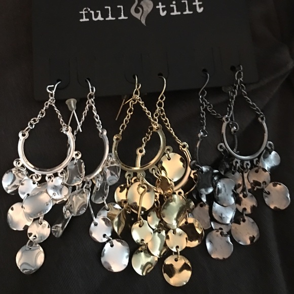 New earring bundle - Picture 2 of 3