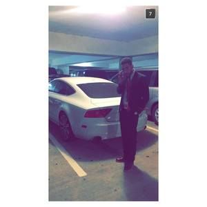 Meet your Posher, Avery