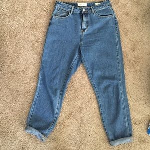 Kendall and kylie Jean