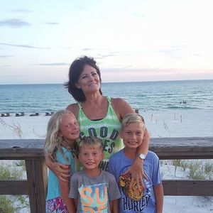 Meet your Posher, Lisa