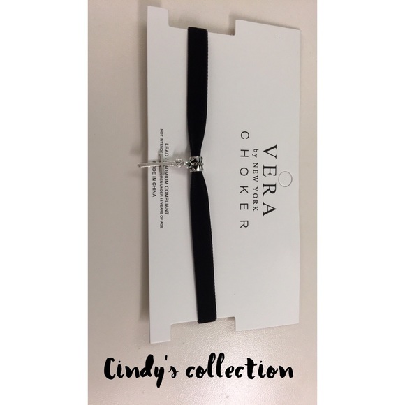 Cross Choker