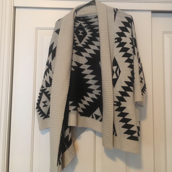 Sweater/ Cardigan