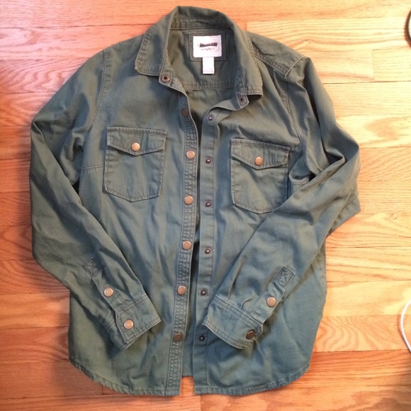 Lightweight green cargo jacket - Picture 2 of 4
