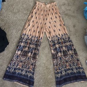 Wide leg pants