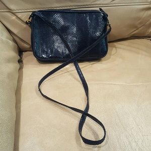 GENTLY WORN SAKS 5TH AVE NAVY BLUE SNAKE SKIN