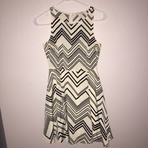 Black/white chevron dresss