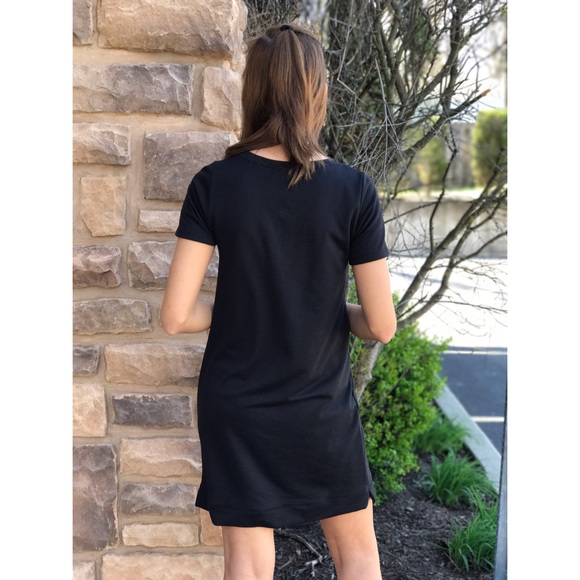 LAST ONE! 🌸 Black Lace Up Shift Dress - Picture 2 of 2