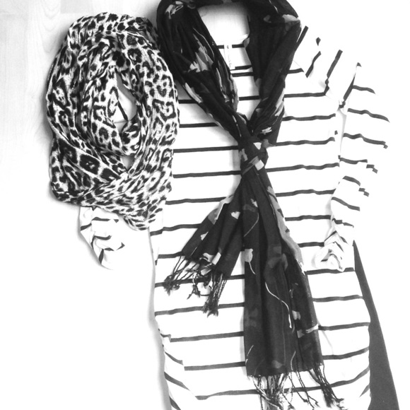 2 scarves