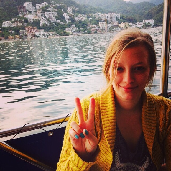 Meet your Posher, Amanda