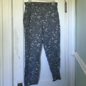 GAP: Grey printed pants