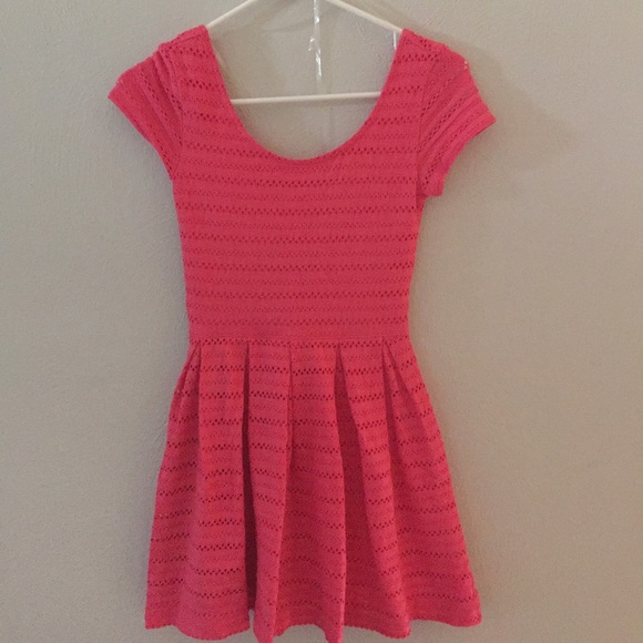 Scoop neck, short sleeved dress
