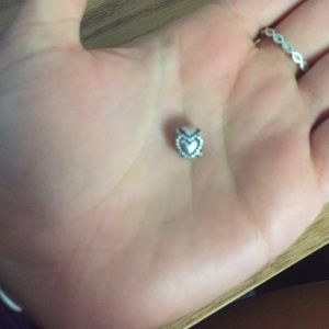 Pandora heart bead