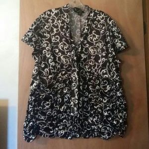 Closet CLOSING Dressier blouse...size 22