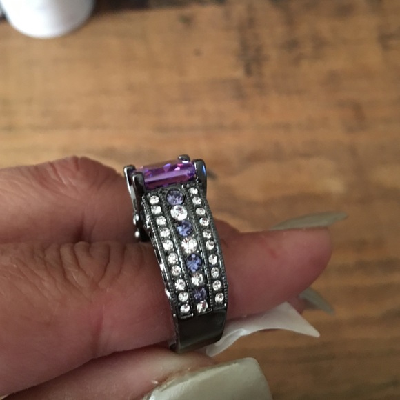Ring - Picture 2 of 3