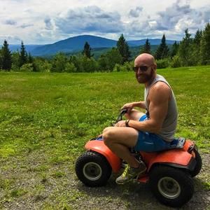 Meet your Posher, Nick