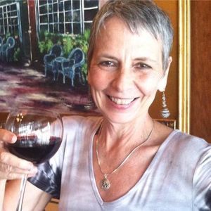 Meet your Posher, Harrilyn