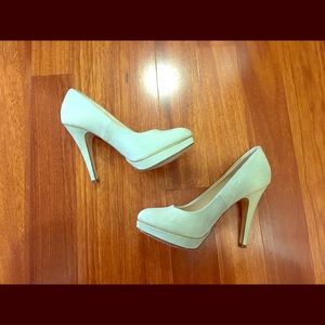 THANKSGIVING SALE!!!!!! Mint suede pumps