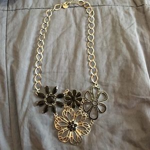 Beautiful like new never worn necklace