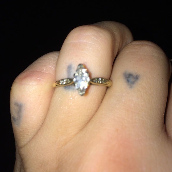 A 14k gold ring it's a 1,200 dollar ring