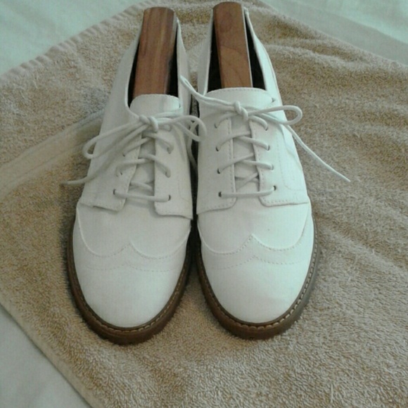 Michael Kors Shoes Hot item!